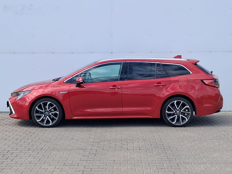 Toyota Corolla 2.0 HSD e-CVT Executive VIP JB - fotka 3 z 26