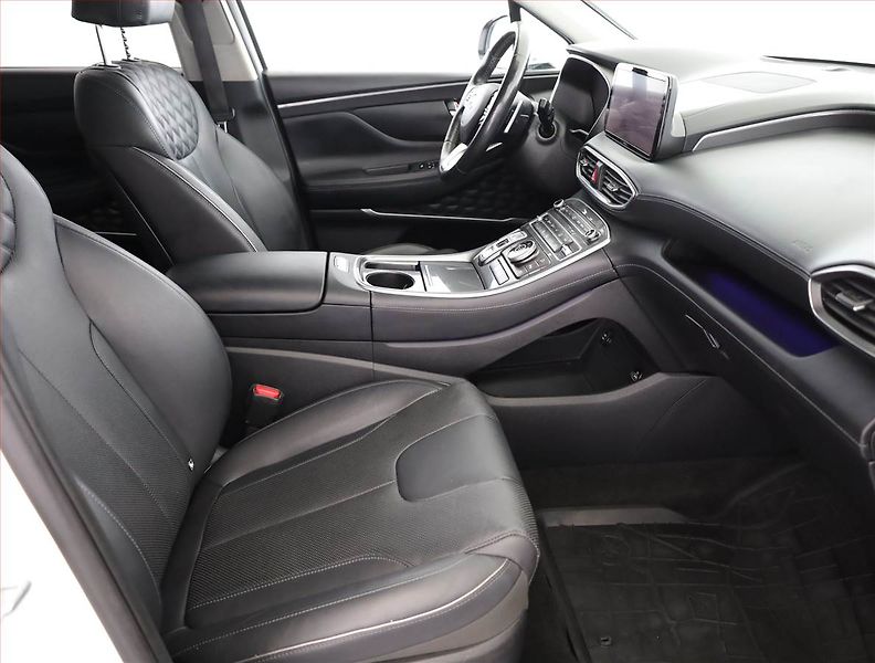 Hyundai Santa Fe (2021) 2.2 CRDi - fotka 7 z 19