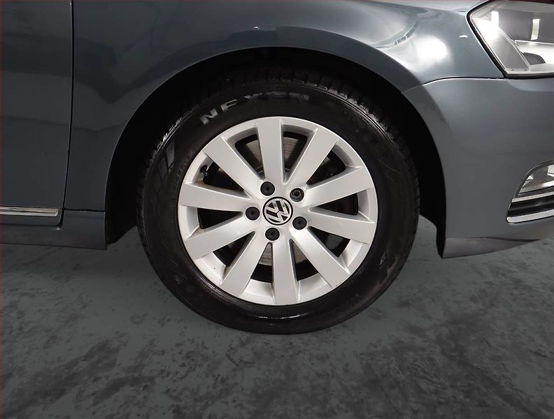 Volkswagen Passat (2013) Comfortline 1.6 TDI, Navi - fotka 13 z 24