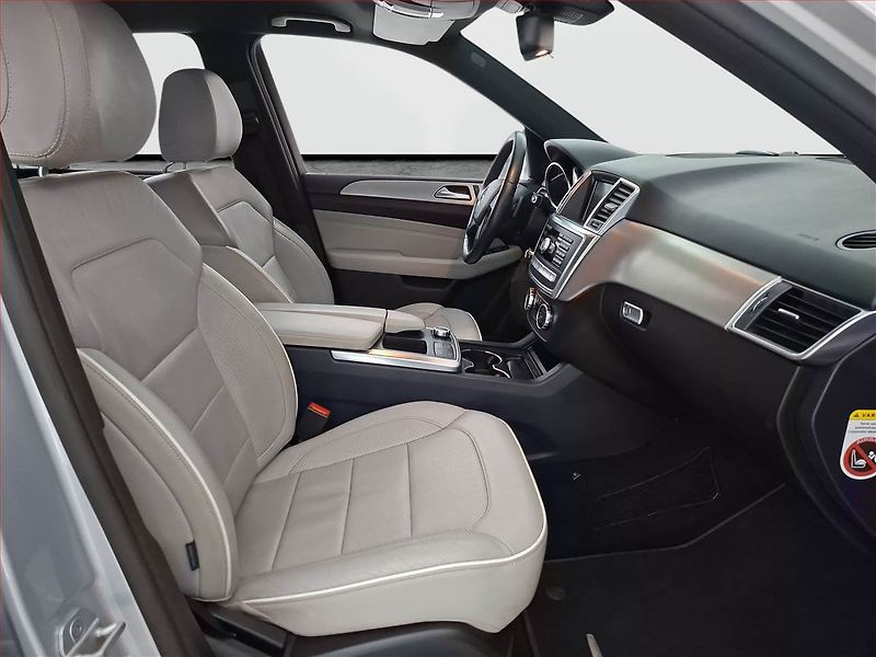 Mercedes-Benz Třídy M (2013) ML 350, 4X4, Automat, Kůže - fotka 9 z 22