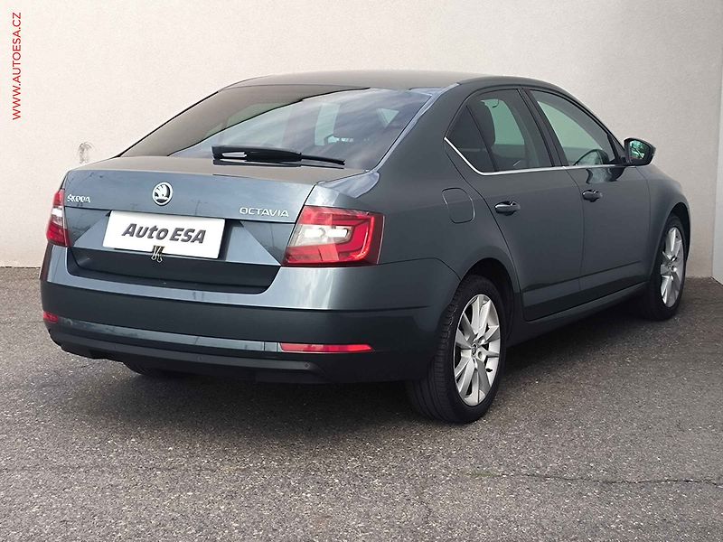 Škoda Octavia (2018) 1.4TSi, 2.maj,ČR, Xenon, navi - fotka 4 z 22