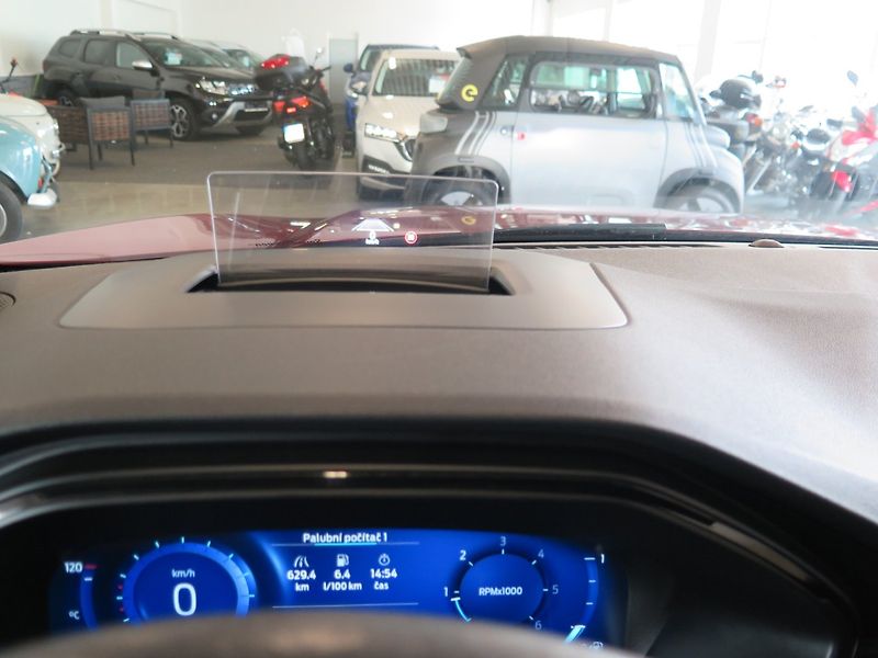 Ford Kuga (2021) 1.5TDCi,navi,360°,ST Line - fotka 8 z 50