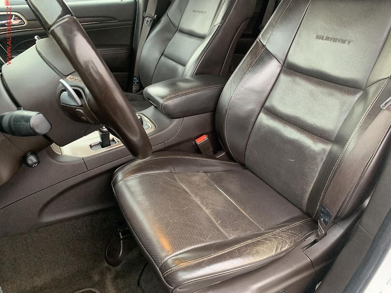 Jeep Grand Cherokee (2013) 3.0 CRD 4x4, AT, navi, kamera - fotka 9 z 21