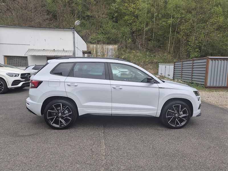 Škoda Karoq SPORTLINE 110kw 4x4 DSG   - fotka 7 z 47