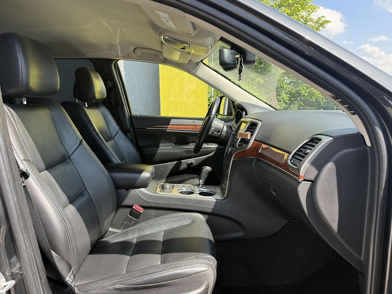 Jeep Grand Cherokee (2011) 3.0CRDi 177kW ! LIMITED !! TZ! - fotka 12 z 19