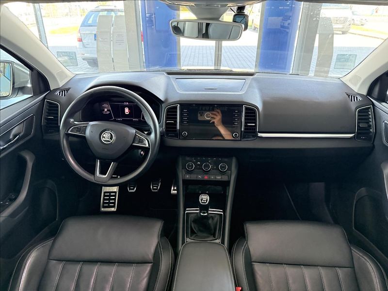 Škoda Karoq 2,0   TDI 110kW,4X4,SERVISKA - fotka 9 z 25