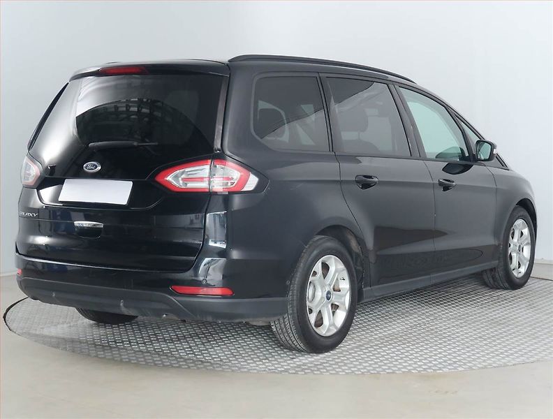 Ford Galaxy (2016) 2.0 TDCi, Serv.kniha, Navi - fotka 5 z 19