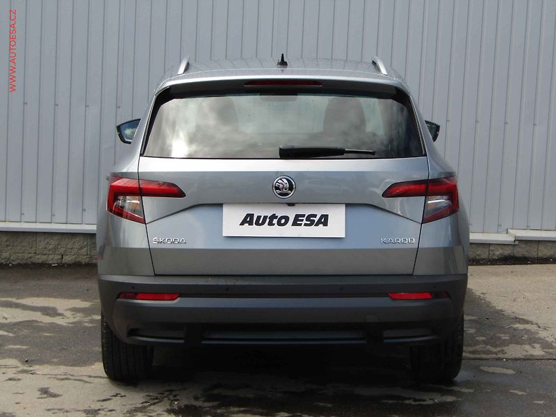 Škoda Karoq (2018) 1.0 TSi, 1.maj,ČR, Style - fotka 5 z 22