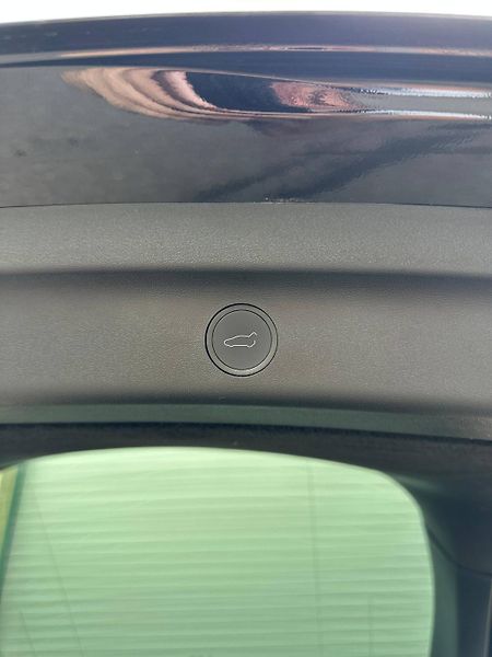 Tesla Model Y (2023) LONG RANGE DUAL MOTOR AWD 2023 - fotka 14 z 28