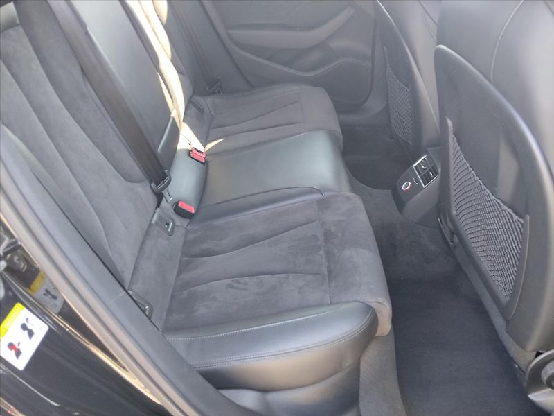 Audi A3 1,6   Sportback - fotka 21 z 32