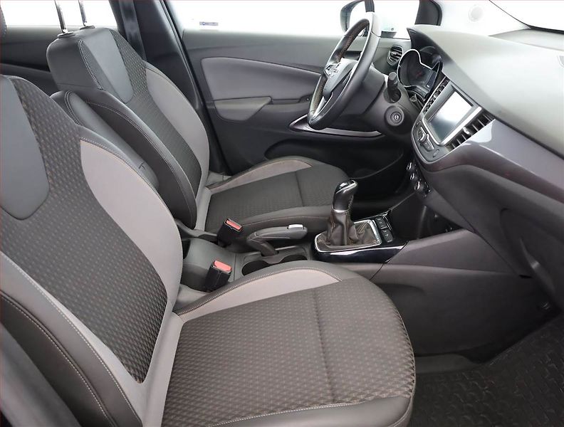 Opel Crossland X (2018) 1.2 Turbo, Serv.kniha - fotka 7 z 15