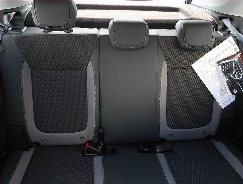 Opel Crossland X (2019) 1.2 Turbo, Serv.kniha - fotka 10 z 21