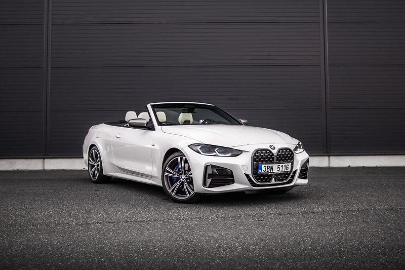 BMW M4 BMW M440i xDrive Cabrio | 374  - fotografie inzerátu