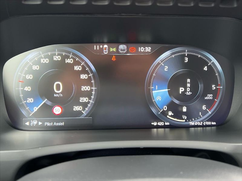 Volvo XC90 2,0 173 kW AWD 8A/T INSCRIPTIO - fotka 16 z 32
