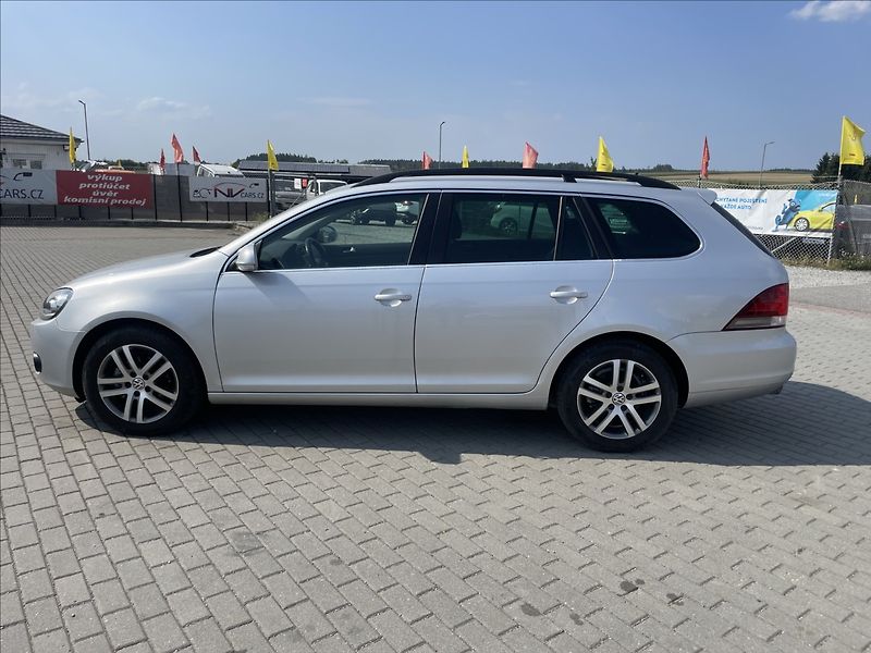 Volkswagen Golf 1,4 TSi 90kw Variant po rozvod - fotka 2 z 38