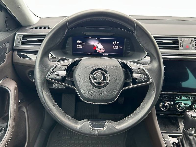 Škoda Superb L&K 4x4 7DSG 2,0TDI - fotka 13 z 29