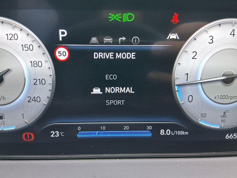 Hyundai Tucson N-LINE 1.6 T-GDi 4x4 132kW     - fotka 24 z 30