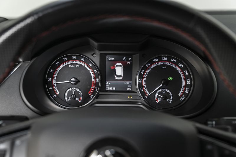 Škoda Octavia RS, rozvody*DSG*tažné - fotka 25 z 38