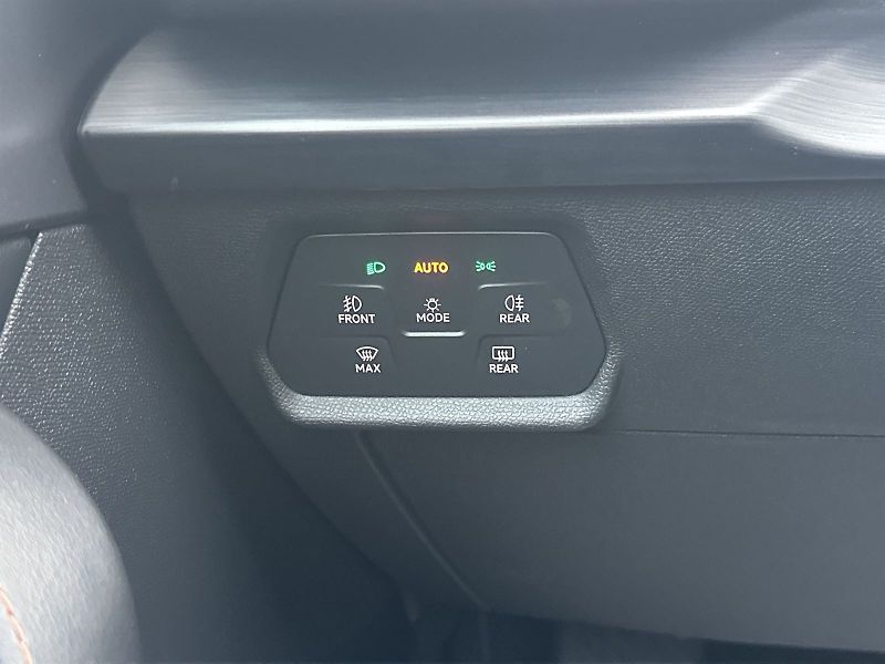 Cupra Formentor (2024) 1.5 TSI DSG - fotka 17 z 35