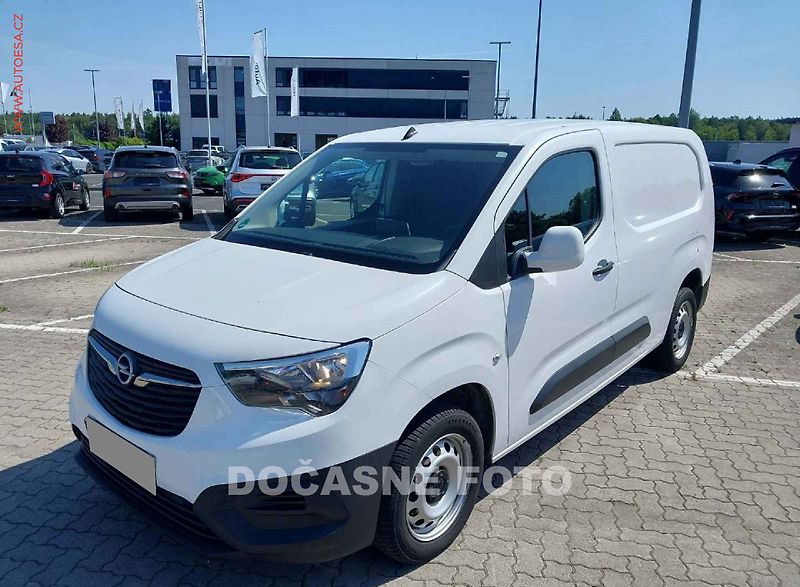 Opel Combo (2021) 1.5CDTi MAXi, AC - fotka 2 z 10
