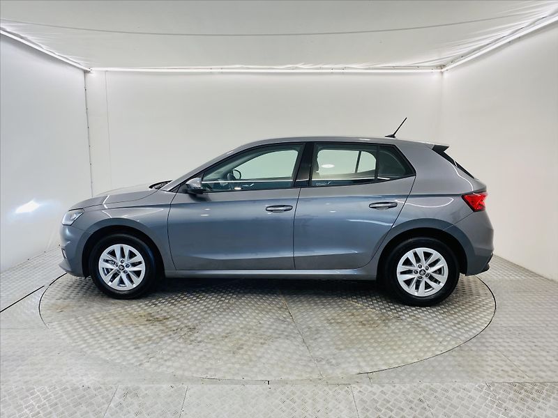 Škoda Fabia 1,0 TSI 70kW Selection - fotka 3 z 23