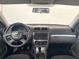 Škoda Octavia (2010) 1.6i, AC, výhřev sed - náhled 8