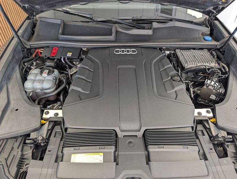 Audi Q8 50 TDI S-LINE 3.0 210 kW QUATT - fotka 32 z 32