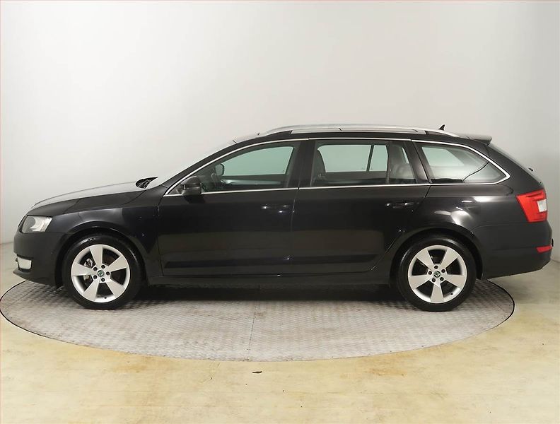 Škoda Octavia (2015) Ambition 2.0 TDI, Automat - fotka 3 z 20