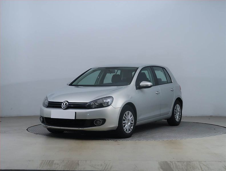 Volkswagen Golf (2010) Comfortline 1.6 TDI, ČR,1.maj - fotka 2 z 14