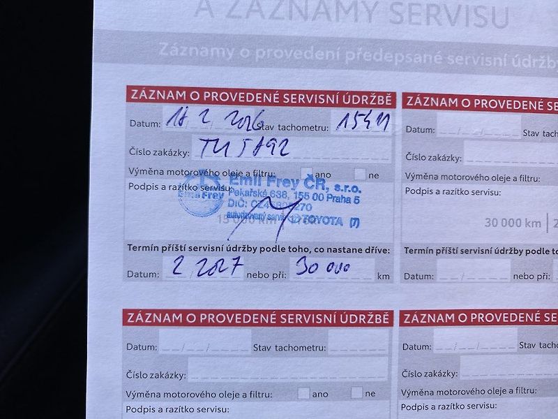 Toyota Camry 2.5HEV, ČR, Executive JBL - fotka 22 z 22