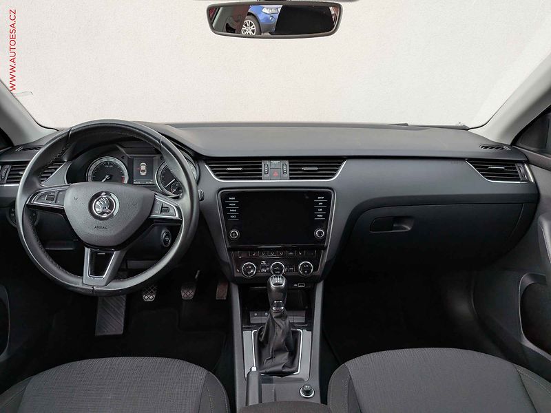 Škoda Octavia (2019) 2.0 TDi, 1.maj,ČR, Style - fotka 8 z 16