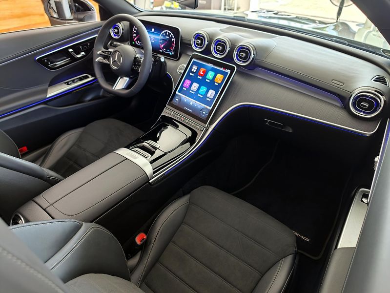 Mercedes-Benz CLE 200 cabrio AMG Pack - fotka 26 z 32