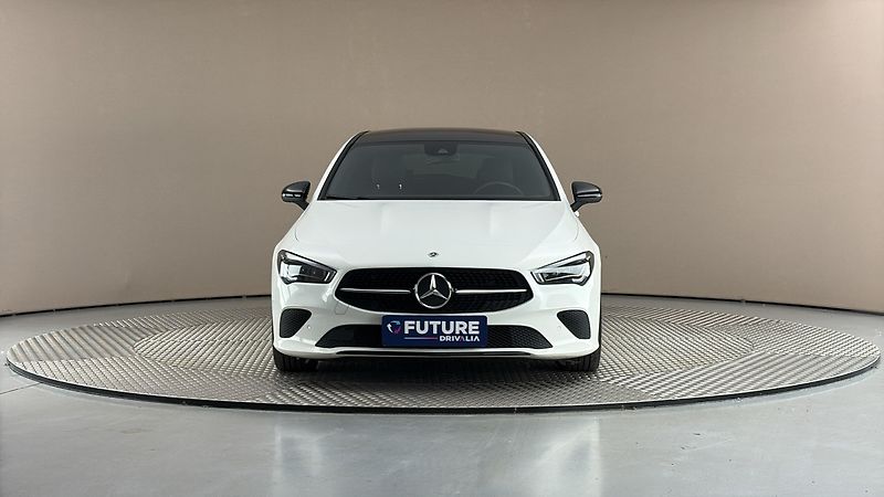 Mercedes-Benz CLA 200d AUT Shooting Brake - fotka 3 z 29