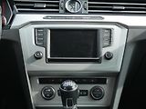 Volkswagen Passat (2015) 2.0TDi, AC, LED, park.asist - náhled 11