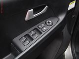 Kia Sportage (2011) 1.7CRDi, ČR, AC, park.asist - náhled 11
