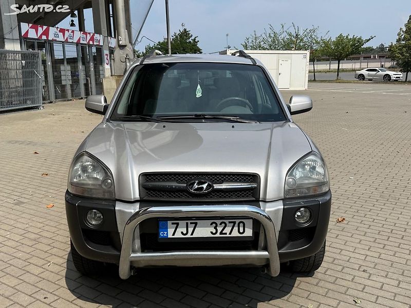 Hyundai Tucson (2005) 2.0CRDi, 4x4, 82kw Původ ČR - fotka 8 z 21