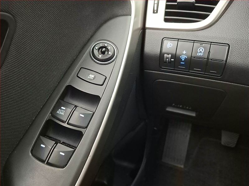 Hyundai i30 (2017) 1.6 CRDi, Tempomat - fotka 16 z 16