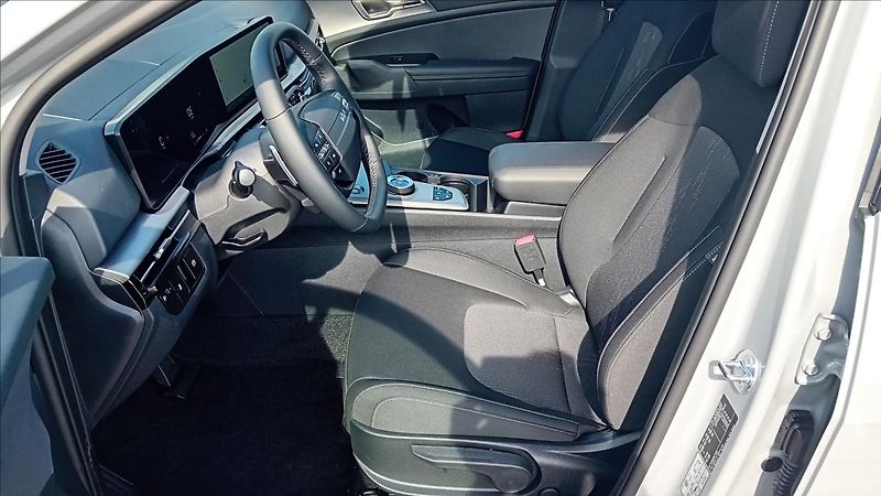 Kia Sportage 1,6 T-GDi 7DCT EXCLUSIVE - fotka 9 z 13