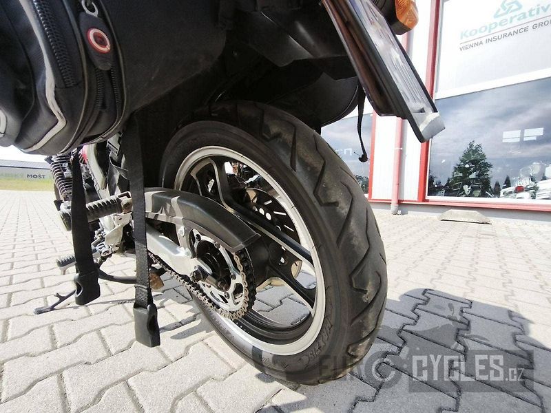 Yamaha XJ 600 (1985) - fotka 8 z 9