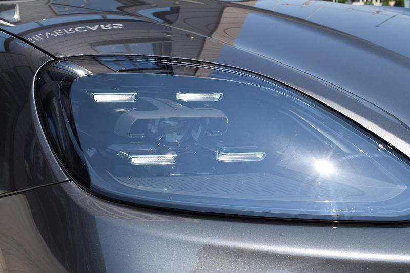 Porsche Cayenne (2026) KeyLess/SoftClose/Pano - fotka 4 z 52