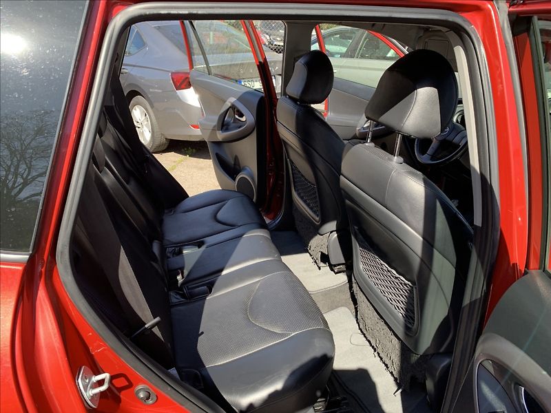 Toyota RAV4 2,0 i 4x4 CEBIA - fotka 18 z 19