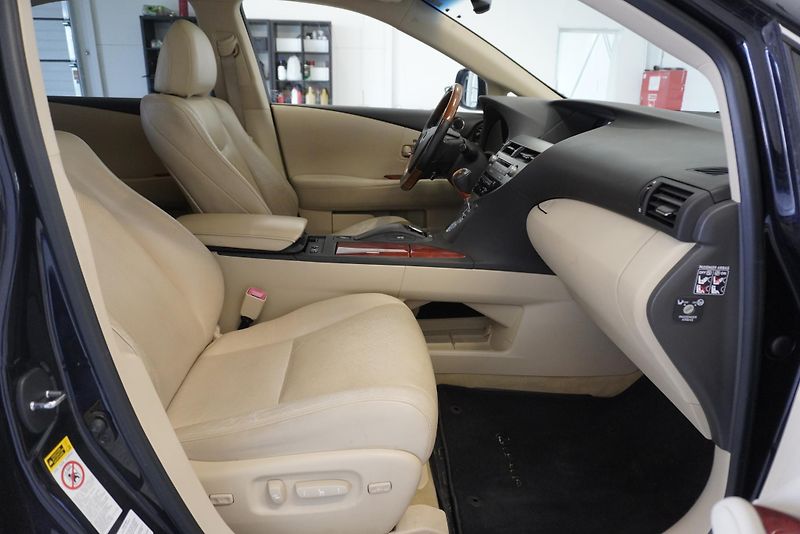 Lexus RX 450h 3,5I V6 E-FOUR AUT. - fotka 28 z 30
