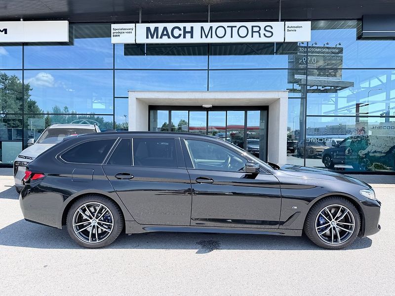 BMW Řada 5 530d Touring, Natáčecí náprava - fotka 8 z 26