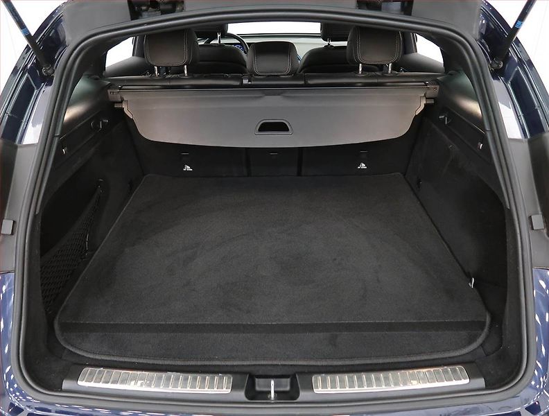 Mercedes-Benz EQC (2021) 400 4MATIC, SoH 95% - fotka 14 z 34