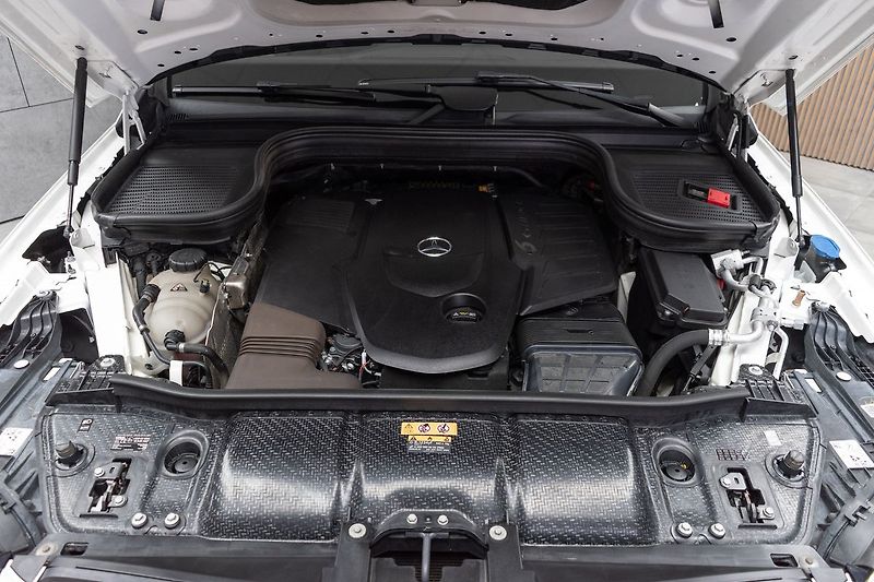 Mercedes-Benz GLE 400d 4M*AMG*AIR*TAŽNÉ*DPH*ČR - fotka 44 z 51
