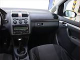Volkswagen Touran (2008) 2.0 TDI, Tempomat - náhled 8