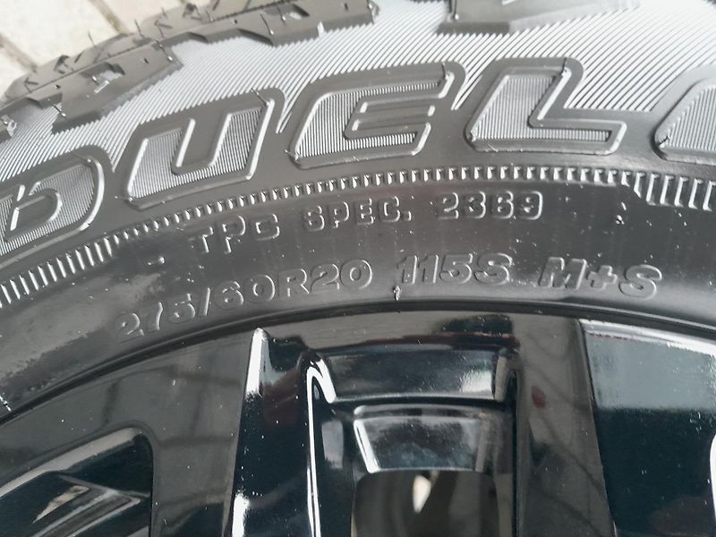 Chevrolet Silverado (2026) 6,2 V8 Trail Boss Z71 - fotka 15 z 45