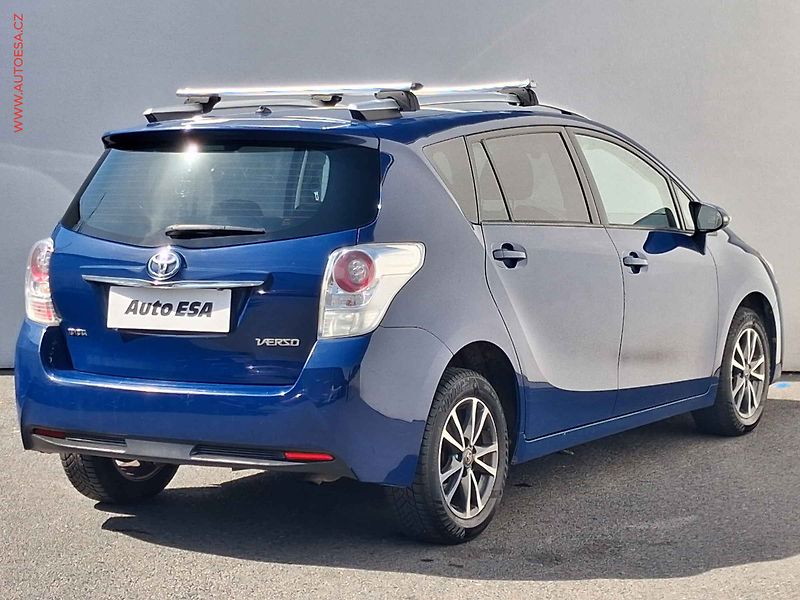 Toyota Verso (2013) 1.8i, 1.maj,ČR, Navi, AC - fotka 4 z 19