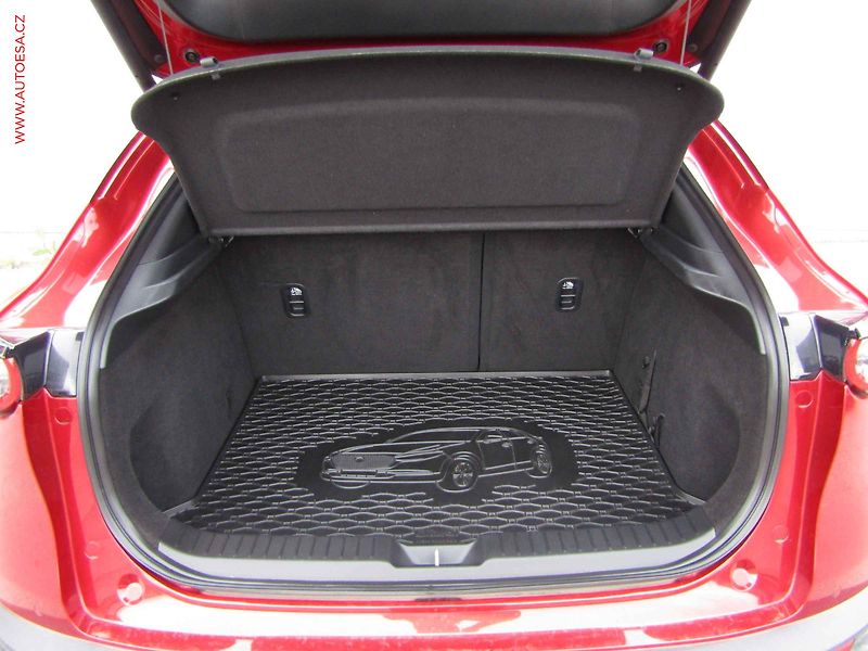 Mazda CX-30 (2020) 2.0, ČR, AT, LED, navi - fotka 7 z 21