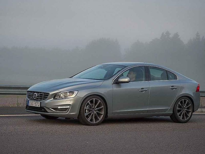 Volvo S60.